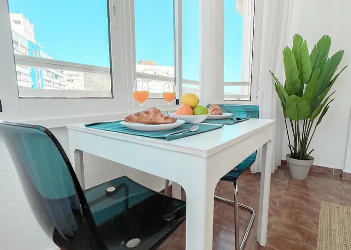 Cozy & Bright Flat Torremolinos Centre
